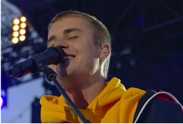 Justin Bieber abandona turnê para se ‘dedicar a Cristo’