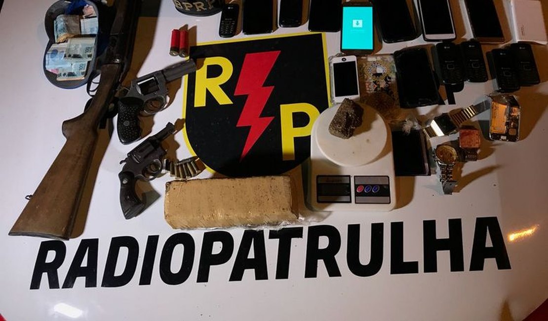 Suspeitos de roubos são rastreados, trocam tiros com a PM e dois morrem