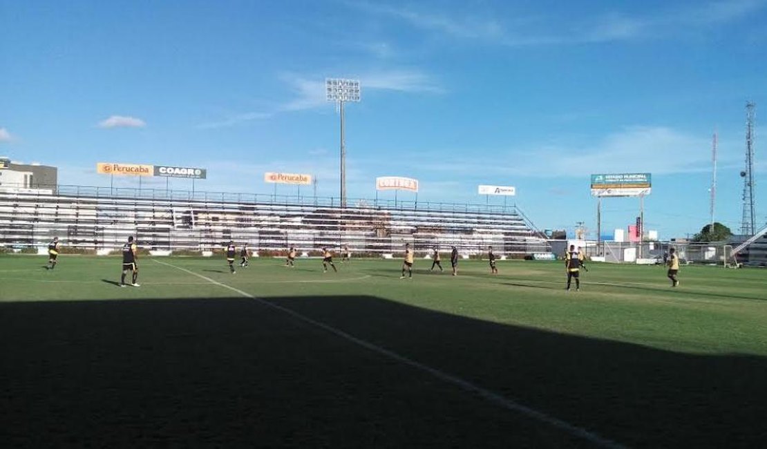 Em jogo-treino no Fumeirão, alvinegros vencem a base sub-20 por 3 a 0