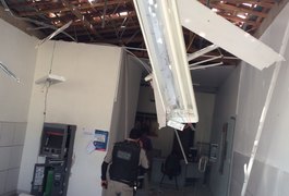 Quadrilha fortemente armada explode agência bancária em Senador Rui Palmeira