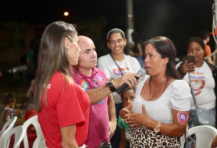 Moradores do Paulo Bandeira, em Maceió, reclamam de serviços municipais