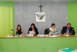 Câmara Municipal de Arapiraca presta homenagem ao Professor Flaudízio Barbosa