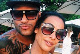 Scheila Carvalho foca no Saltibum e diz que em casa ‘não está rolando’