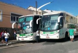 Passageiros de três ônibus interestaduais são assaltados na BR 101