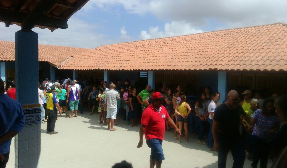 Arapiraquenses iniciam votação com tranquilidade neste 02 de outubro