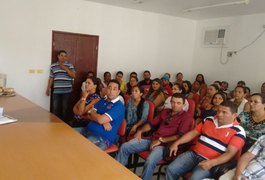 Secretária de Saúde realiza reuniões de acolhimento com servidores da pasta em Limoeiro de Anadia