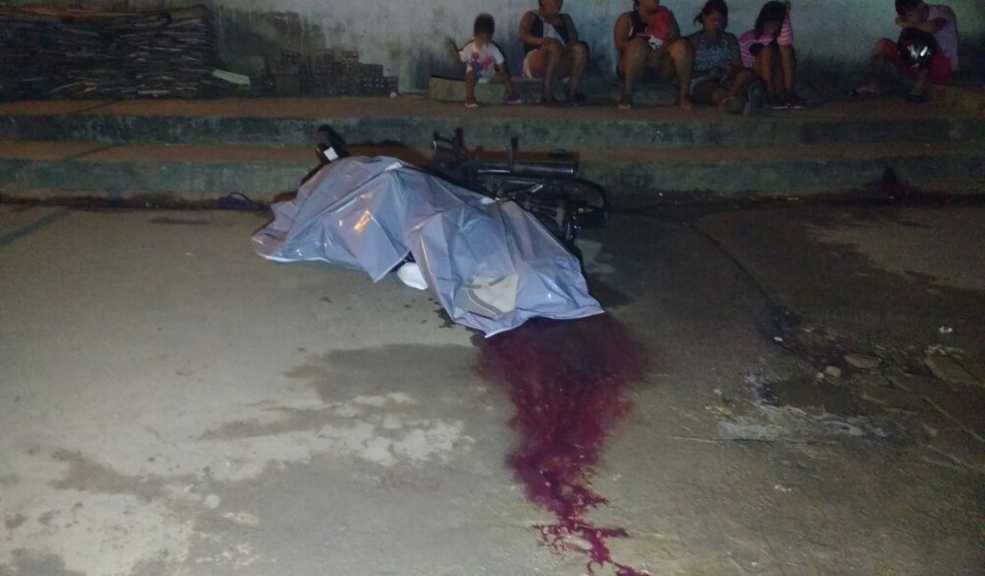 Jovem é assassinado a tiros no bairro Primavera