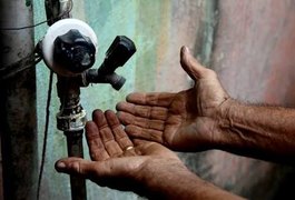 Vazamento em adutora afeta abastecimento de Arapiraca, Craíbas e Igaci