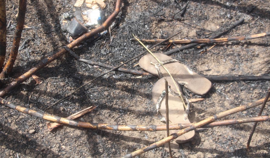 Vestígios encontrados pela Polícia Científica podem ajudar na identificação de ossada achada em Coruripe