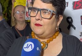 Comissão da OAB acompanha protesto que pede justiça por gata morta na Ponta Verde