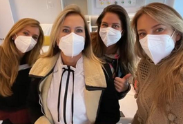 Ticiane Pinheiro e as irmãs apoiam a mãe após cirurgia para retirada de câncer: 'Guerreira'