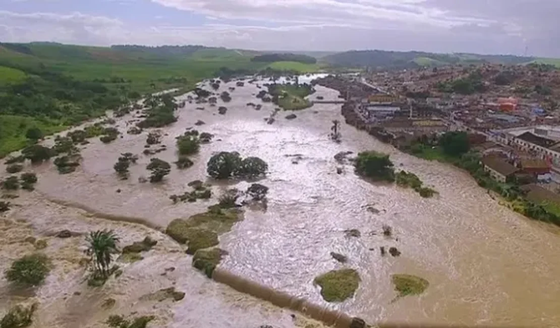 Rio Mundaú, em Alagoas, também corre risco de transbordar por causa das chuvas