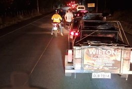 Colisão entre dois carros deixa motorista morto e ao menos quatro feridos em Paripueira