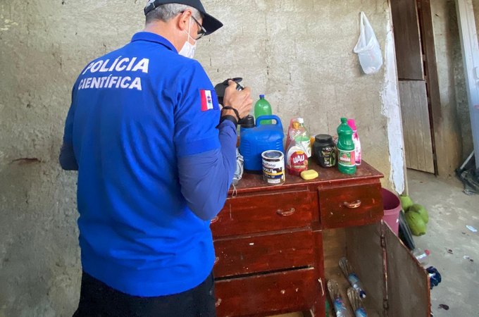 Jovem é morto a tiros após atender chamado na porta de casa, em Maceió