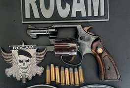 Durante rondas, Rocam prende homem com arma de fogo em Arapiraca