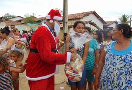 Grupo Aliança entrega cestas básicas em comunidade de Arapiraca