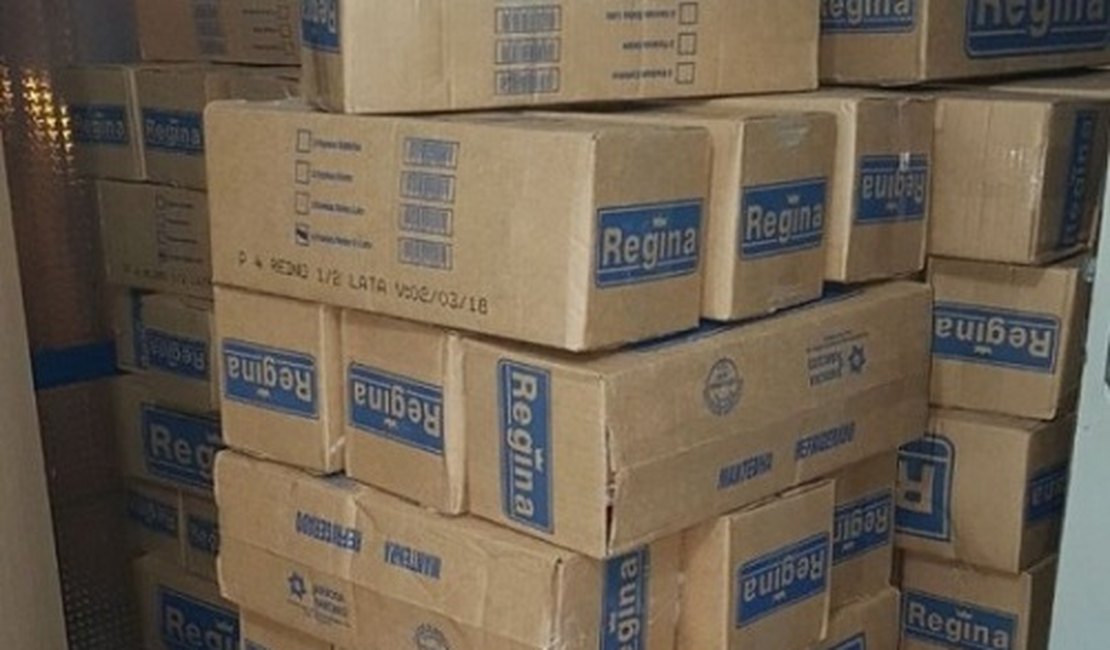 Polícia apreende caixas de queijo avaliadas em R$ 25 mil por suspeita de roubo
