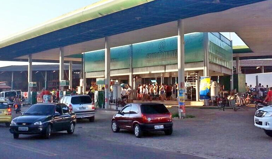 Veículo com carga de cosméticos é roubado em Arapiraca