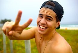 Biel perde contrato com gravadora após polêmica