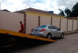 Carro roubado em Palmeira dos Índios é recuperado em Arapiraca