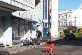 Homem é assassinado a tiros no centro de Maceió