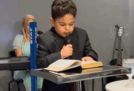 VÍDEO: Saiba quem é o mini pastor paraibano de 13 anos que está viralizando nas redes sociais
