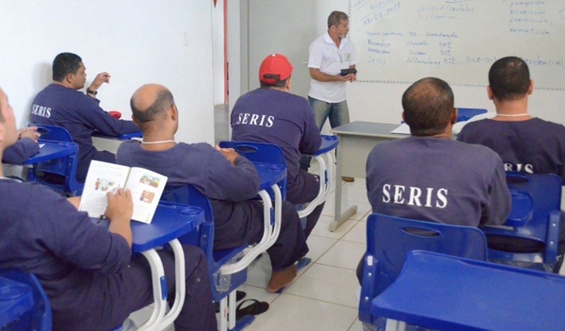 Reeducandos do presídio do Agreste conquistam prêmio de redação da Defensoria Pública da União