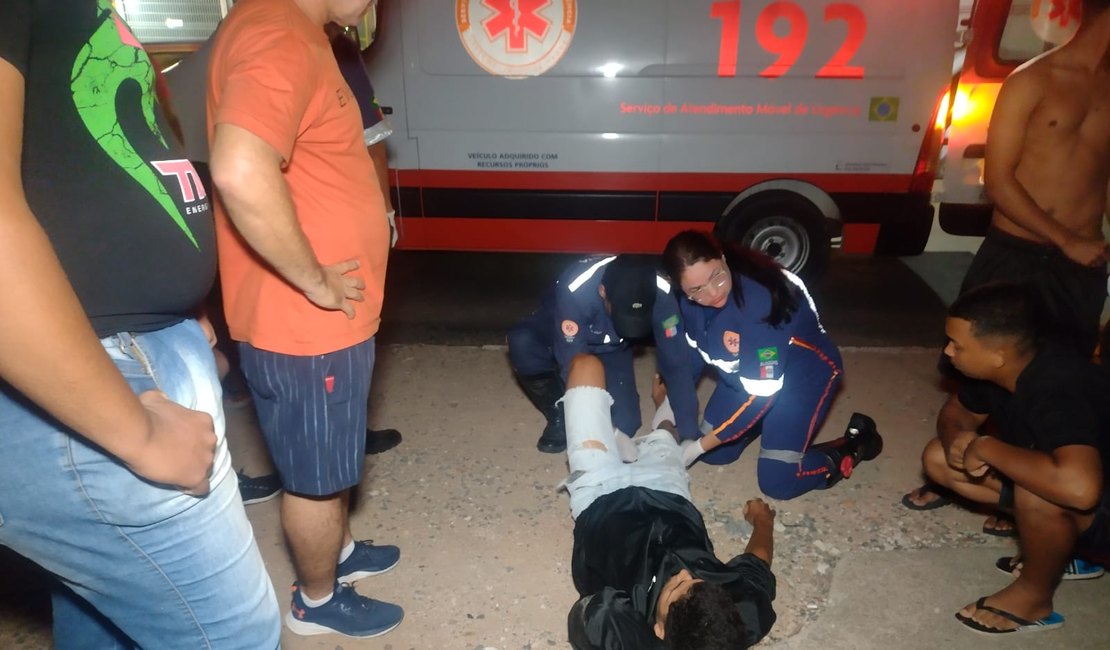 Motociclista fica ferido após colisão traseira em carro no bairro Baixa Grande