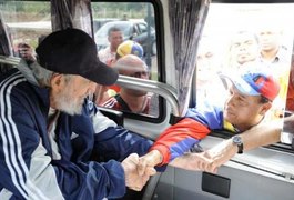 Fidel Castro aparece pela primeira vez em público após 14 meses