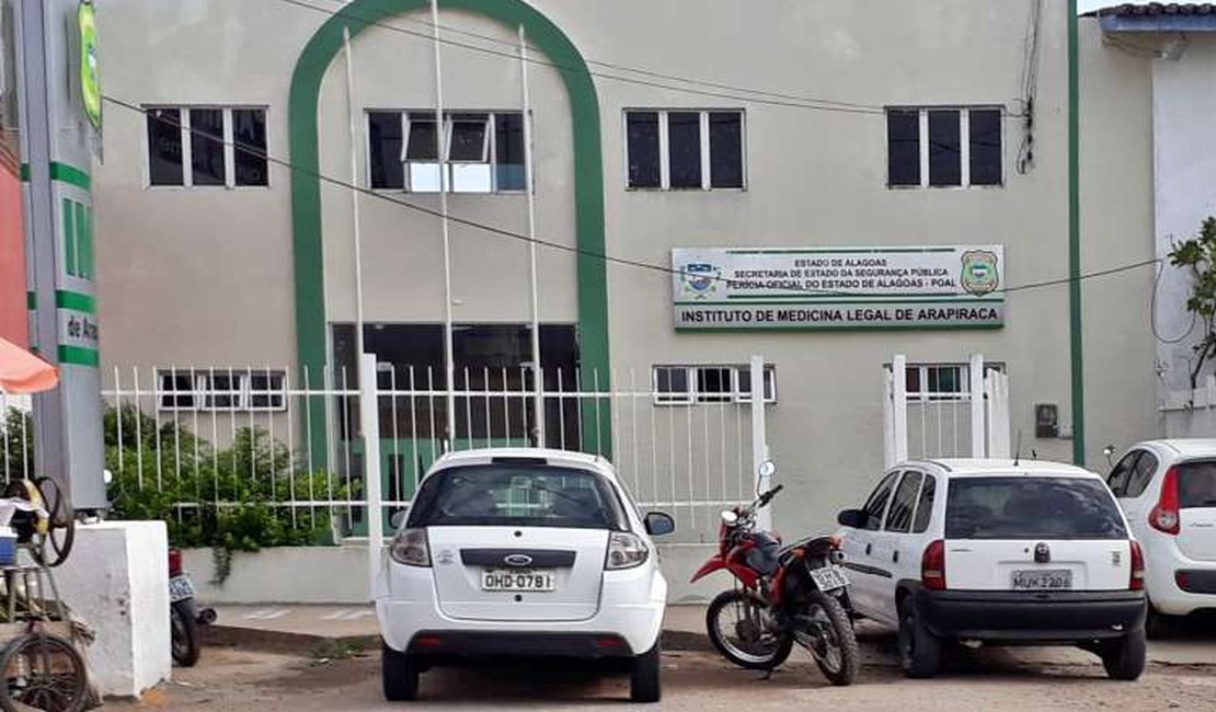 Homem invade residência, tenta estuprar mulher e a agride, em Traipu
