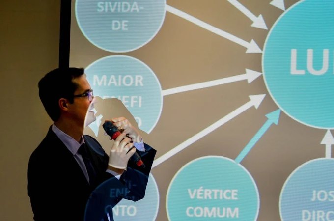 Deltan Dallagnol paga R$ 146 mil em indenização a Lula por PowerPoint da Lava Jato