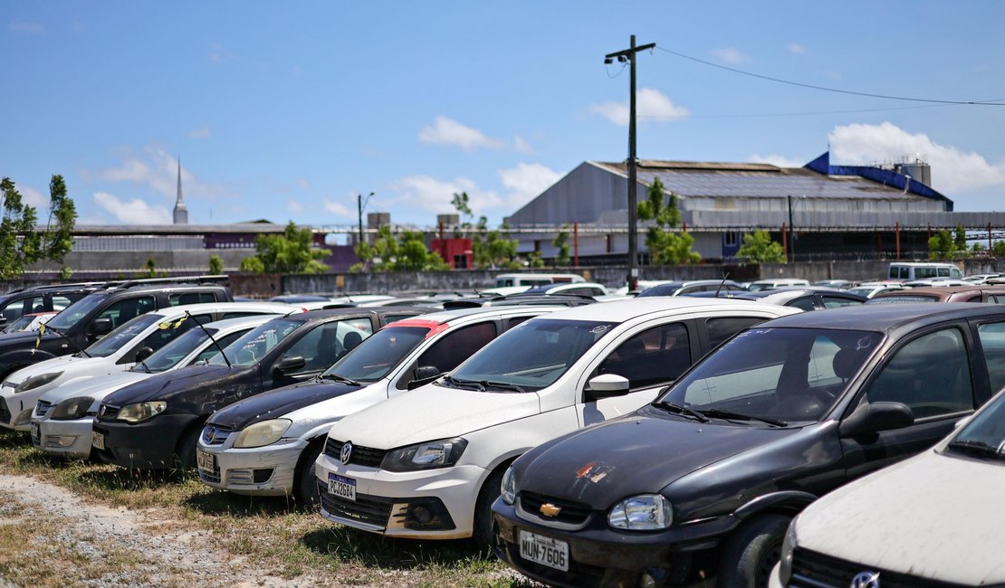 Detran Alagoas promove leilão com 613 veículos conservados