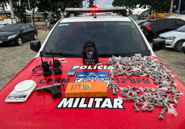 Força Tática do 12º BPM prende suspeito por tráfico de drogas em Maceió