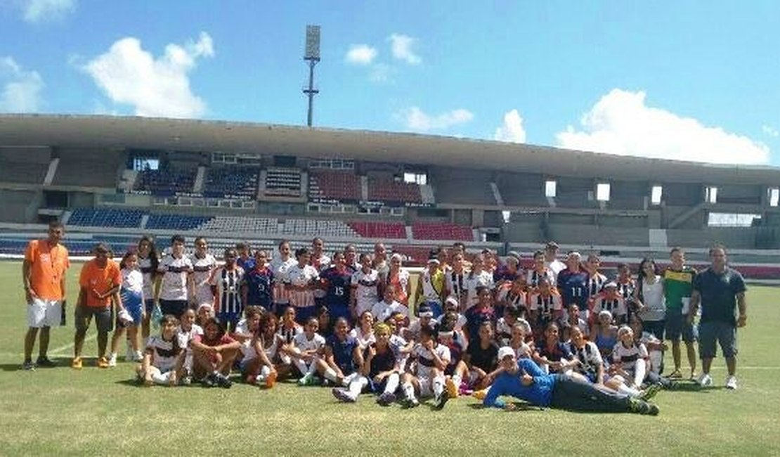 Alagoas escolhe 34 garotas para seletiva de futebol feminino da CBF