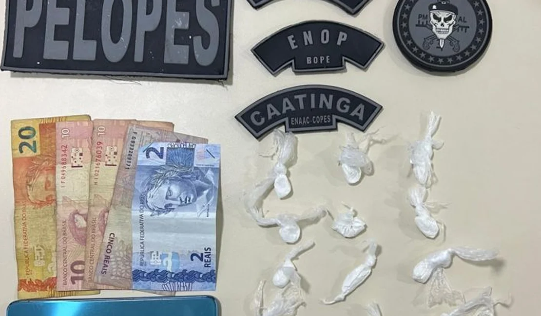 Com cocaína escondida em carro, homem é preso por tráfico de drogas em Delmiro Gouveia