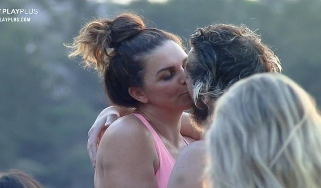 Cartolouco ganha beijo de Luisa Ambiel, mas acaba indicando atriz para a roça