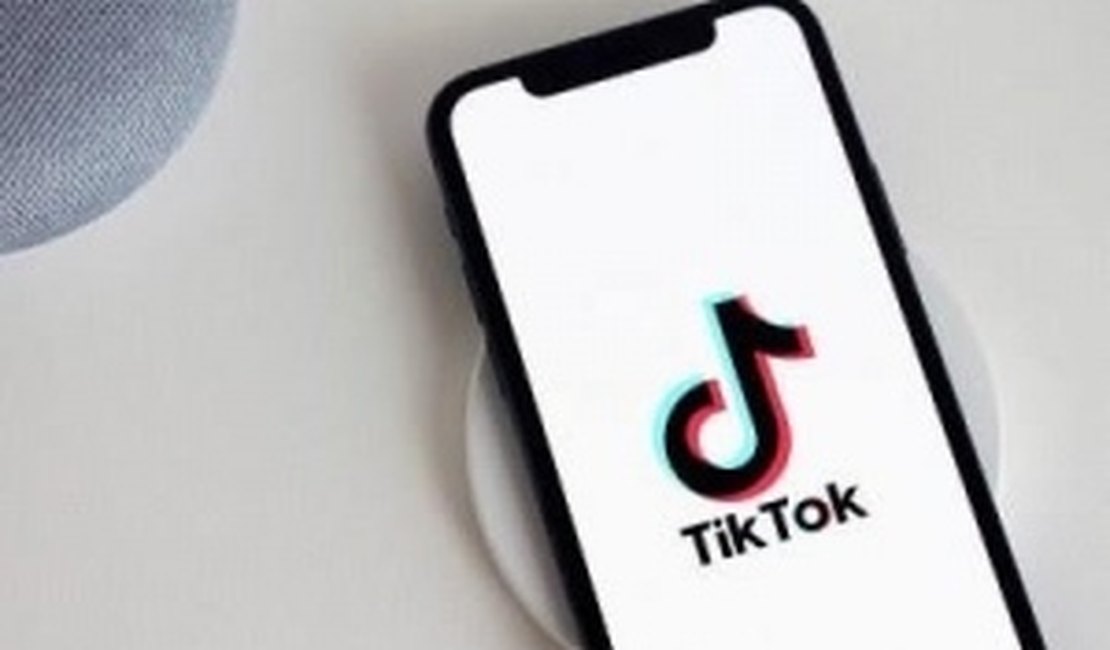 Políticos se adaptam à linguagem do TikTok para conquistar público de jovens eleitores