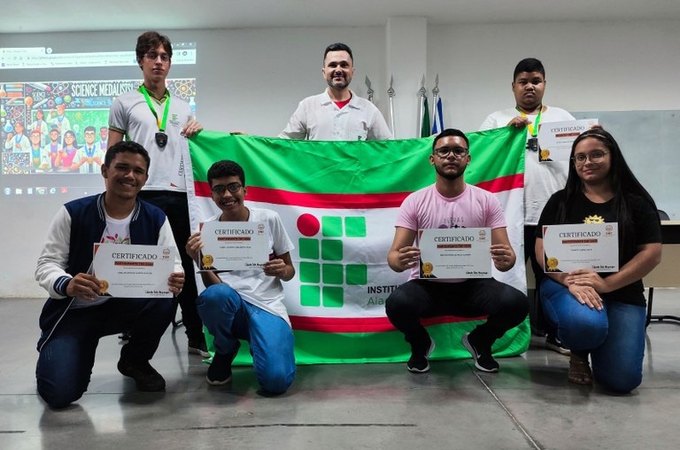 Estudantes do Ifal de Santana do Ipanema recebem medalhas de bronze e honra ao mérito em Torneio Nacional de Física