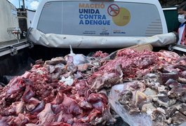 Mais de 1.220 kg de alimentos estragados são apreendidos em Maceió