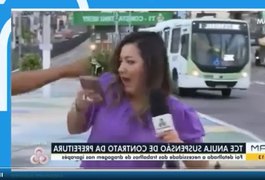 Repórter de afiliada da Globo leva soco durante transmissão ao vivo
