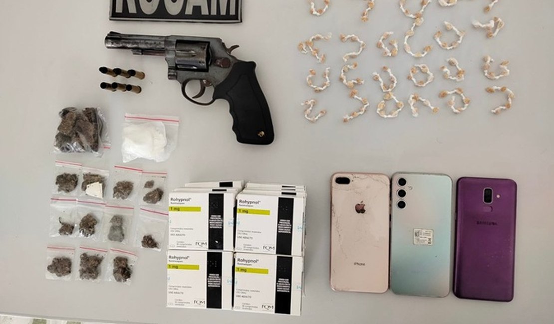 Após denúncia, homem é preso por tráfico de drogas e porte ilegal de arma de fogo no Brisa do Lago