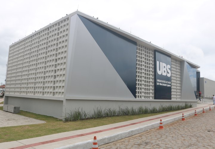 Prefeitura de Arapiraca inaugura moderna UBS no bairro Teotônio Vilela