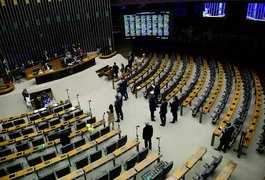 Câmara aprova reajuste salarial para presidente, vice, deputados, senadores e ministros