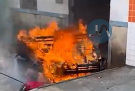 Homem ateia fogo na própria residência e assusta vizinhos, em Arapiraca