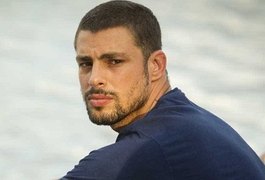 Cauã Reymond relembra situação de abuso na adolescência: ‘O que eu faço?’