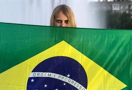 Torcedor misterioso diz que futebol brasileiro é paixão antiga