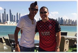 Wesley Safadão se hospeda em hotel mais caro do mundo em Dubai