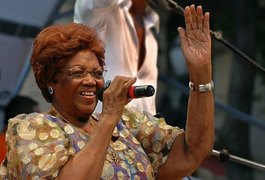 Dama do Samba: corpo de Dona Ivone Lara é velado na quadra da Império Serrano