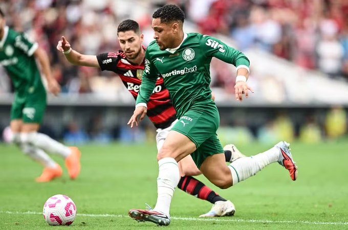 Conmebol define uniformes de Palmeiras e Flamengo para a final da Libertadores