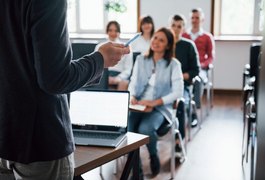 Prefeitura de Arapiraca oferece curso profissionalizante gratuito para jovens e adultos